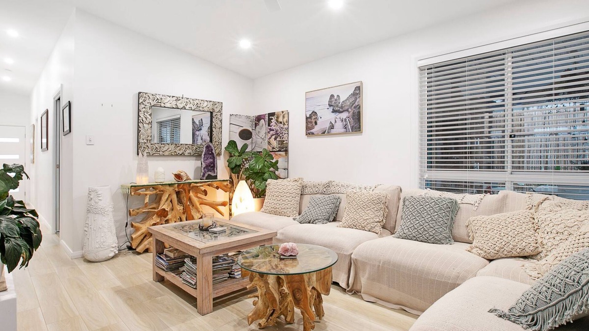 St. Georges Basin House | Lavender Cottage - Garden Retreat with Jacuzzi Oasis in St Georges Basin