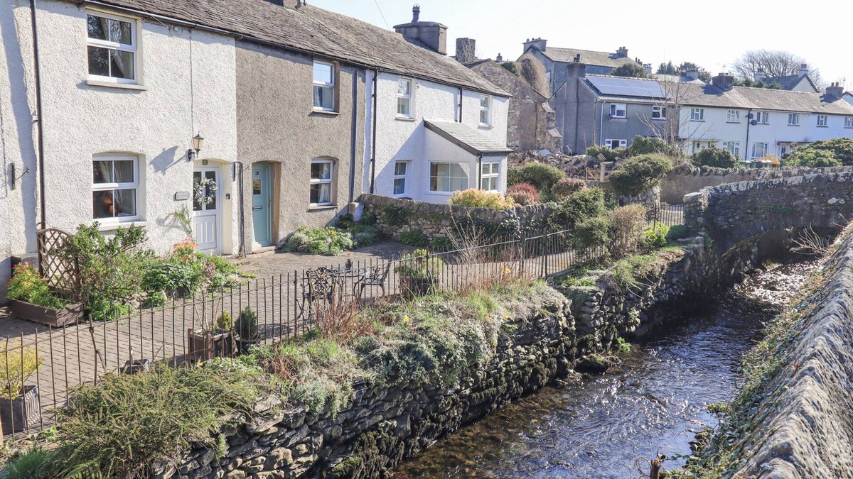 Cark Cottage | LAVENDER COTTAGE, pet friendly, with a garden in Cark In Cartmel
