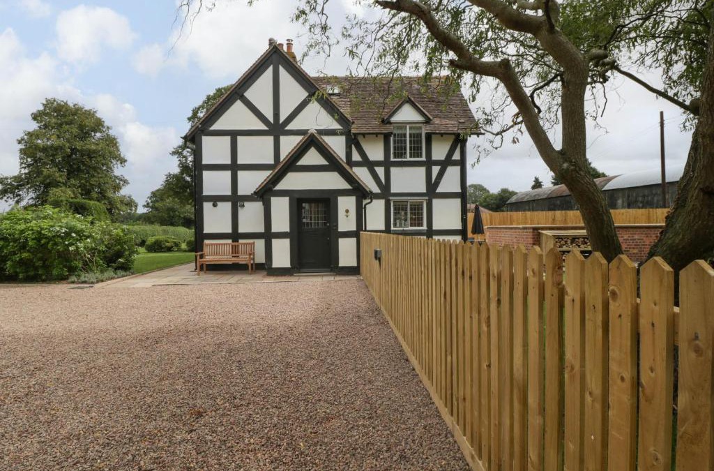 Malvern House | Lavender Cottage