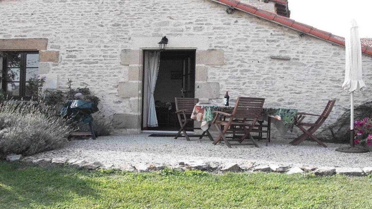 Mauprevoir Cottage | Lavender Cottage - La Logerie - Mauprevoir