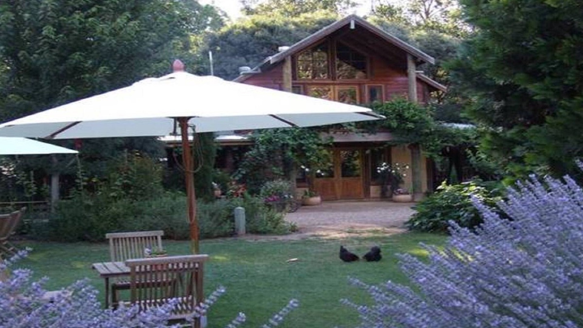 Harrietville Bed & Breakfast | Lavender Hue Lavender Farm B&B