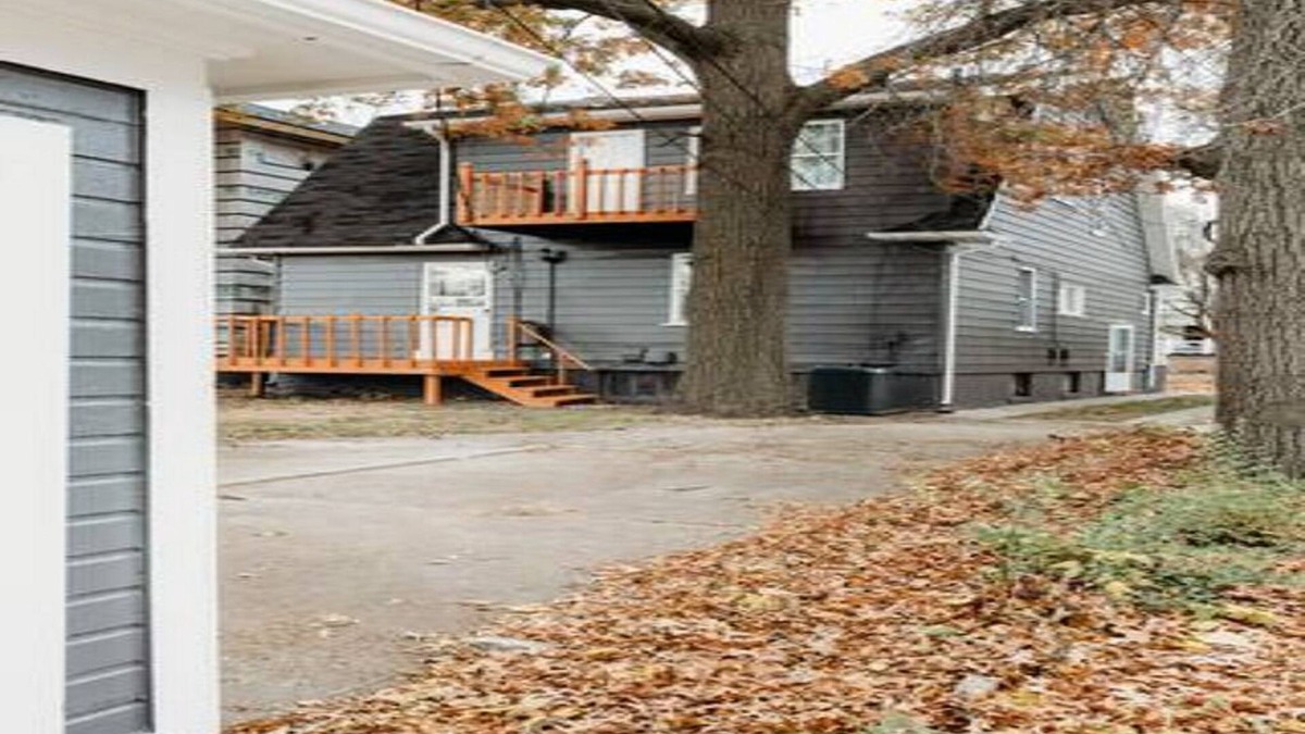 Ferndale House | Lavish 2BR Lower Unit in Ferndale