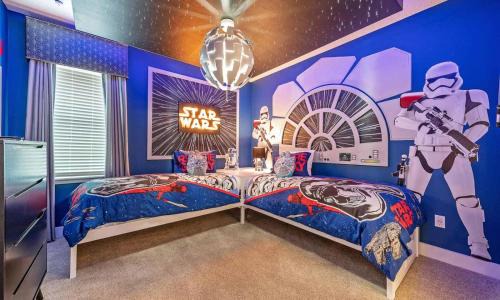 Bay Lake House | Lavish 8 Bdrm Villa With Themed Bedrooms at Encore