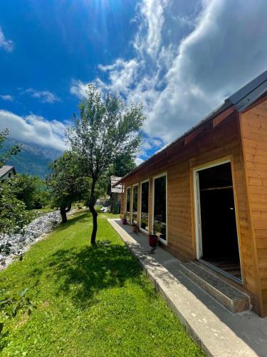 Kukes County Bed & Breakfast | Lazer Çardaku Guest House