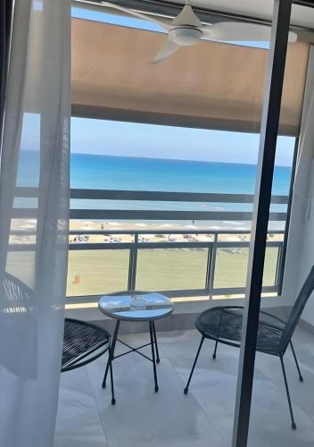 Larnaca Apartment | Lazuli Beachfront Sea View Ap 34