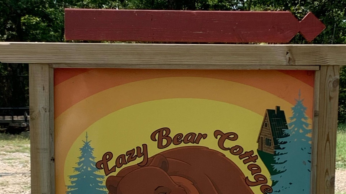 Ozone Cottage | Lazy Bear Cottage with Beautiful view and Fiber Internet!