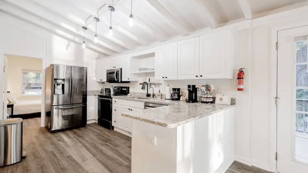 Chapin Cottage | Lazy Creek Cove Cottage on Lake Murray