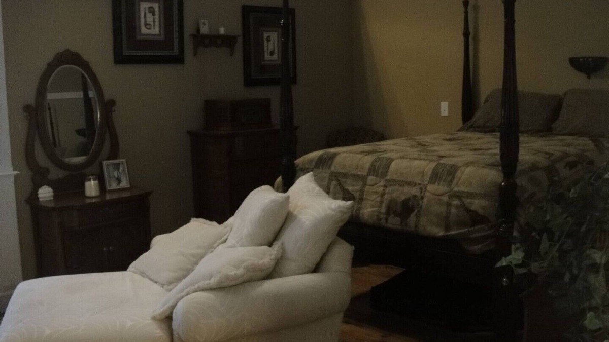 Joppa Apartment | Lazy G #2 Bridal Suite