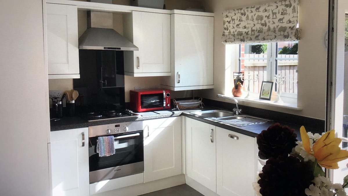 Oakham House | Lazy Nest - Sleeps 4, Parking, Garden & Hammocks