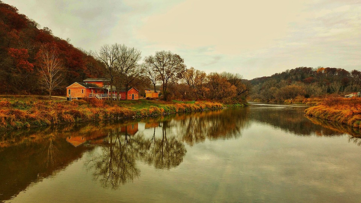 Dorchester Cabin | Lazy River Cabin