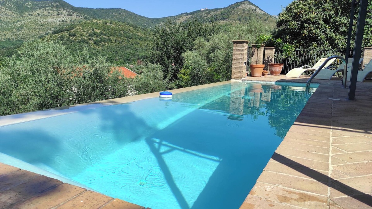 Itri Villa | Lazzano Country House with pool. Relax and nature near by the sea.