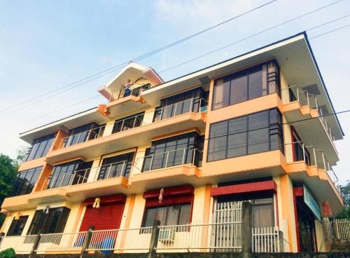 Romblon Island Hotel | LCF - BB Hotel