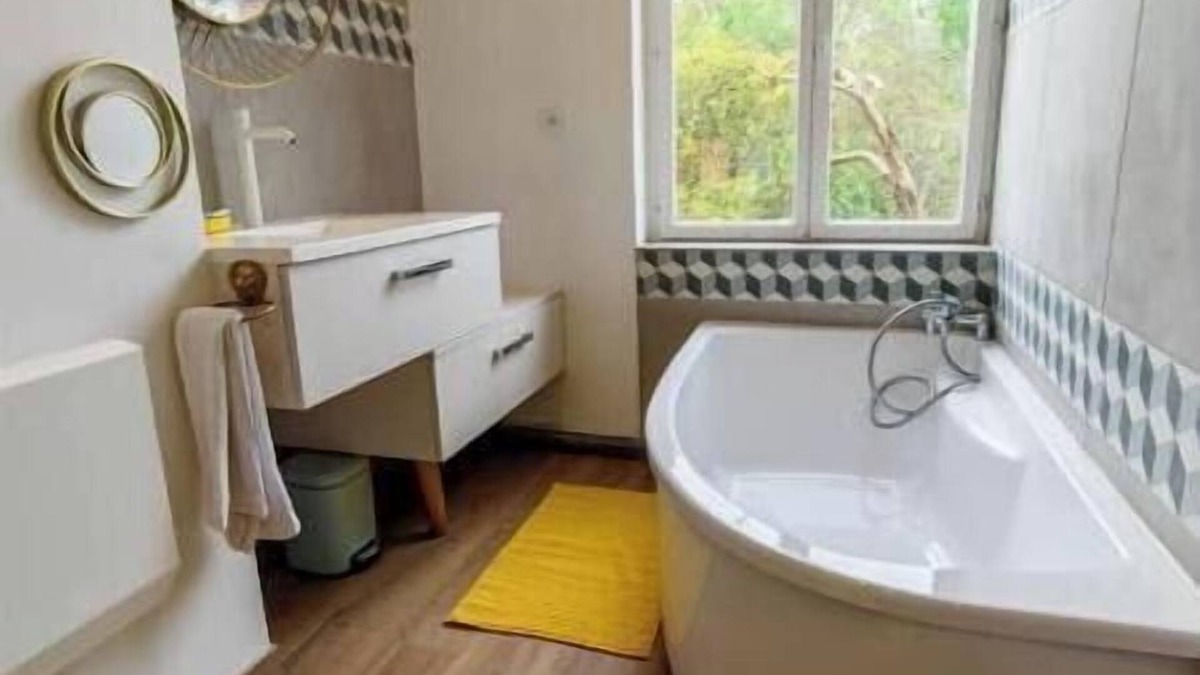 Douai Apartment | Le 304, Douais