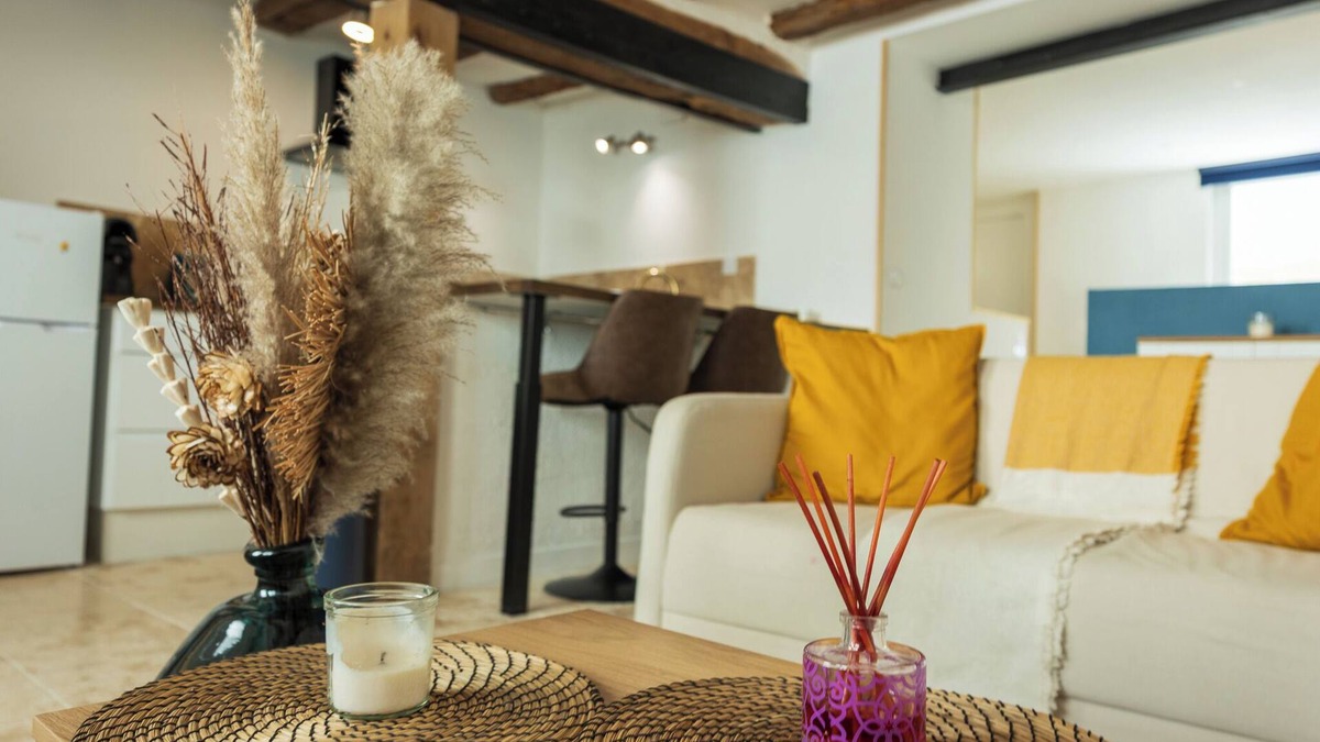 Loches Apartment | Le 7 Bis, 250m from Loches town center and 30 minutes from Beauval ZOO