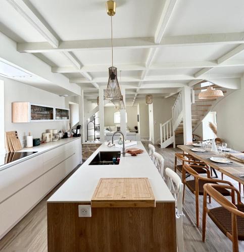 Saint-Marine House | Le 70 Sainte Marine