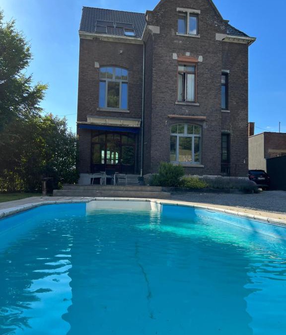 Liege House | LE 772, Romantique