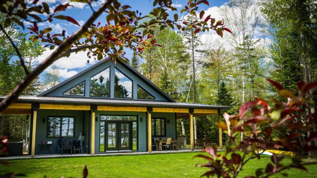 Marston Ski Chalet | Le Bōrivage - Accès direct au lac, Spa et accepte Chien