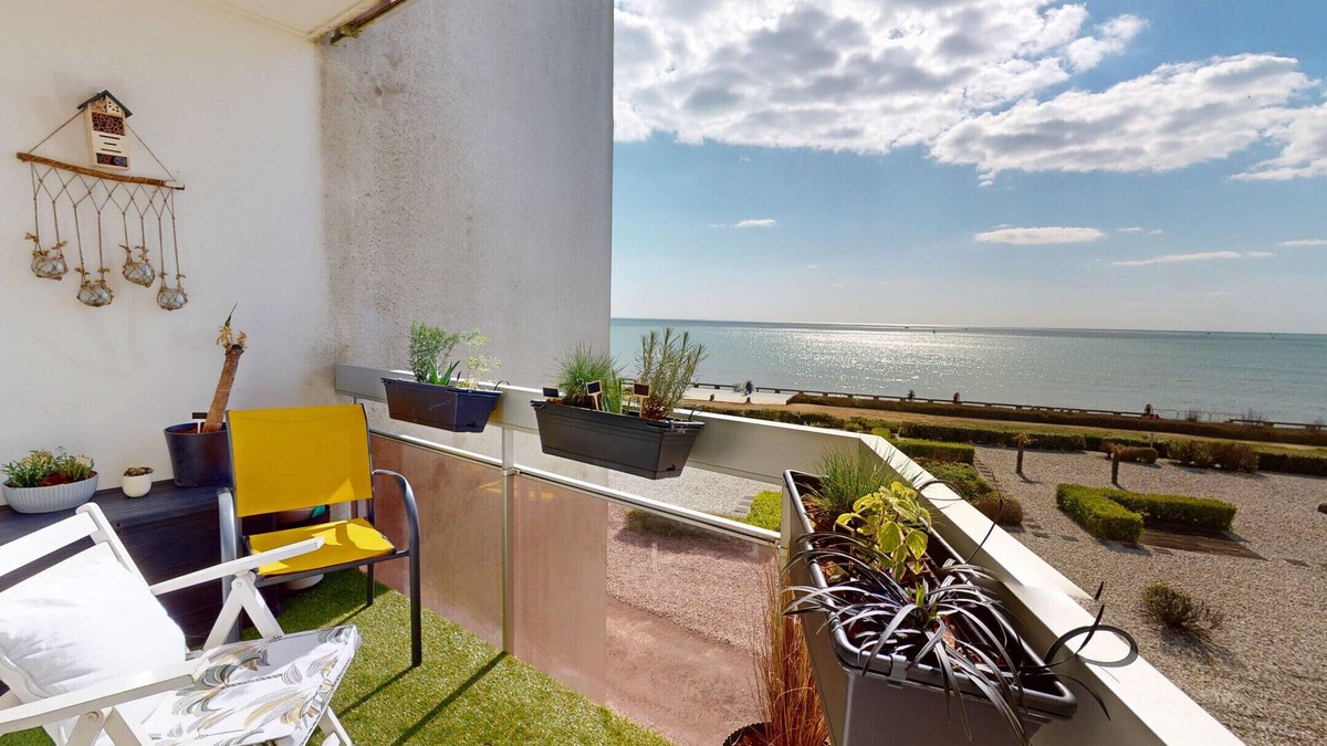 Saint-Gilles-Croix-de-Vie Apartment | Le Bateau Ivre 50 m de la Plage