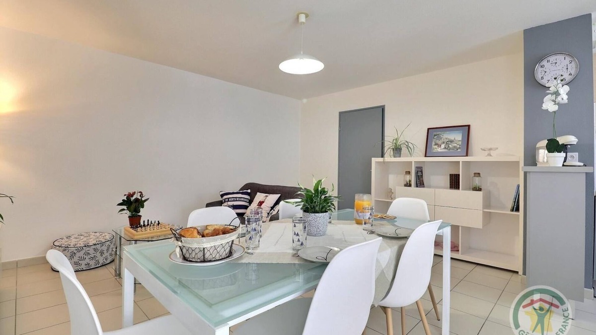 Cesson-Sevigne Apartment | Le Balcon de Sévigné