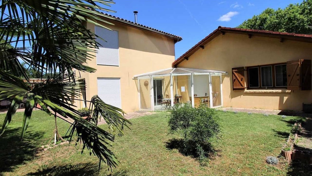 Decines-Charpieu Apartment | Le Beauregard - Decines Charpieu