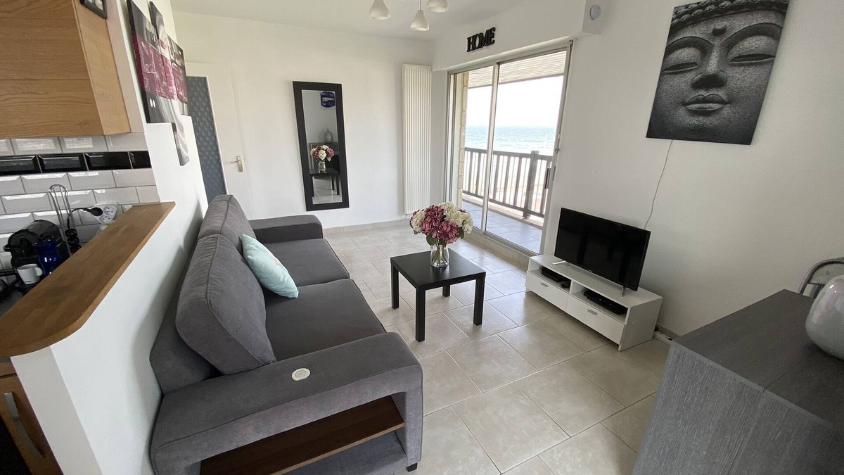 Villers-sur-Mer Condo | Le Bellevue