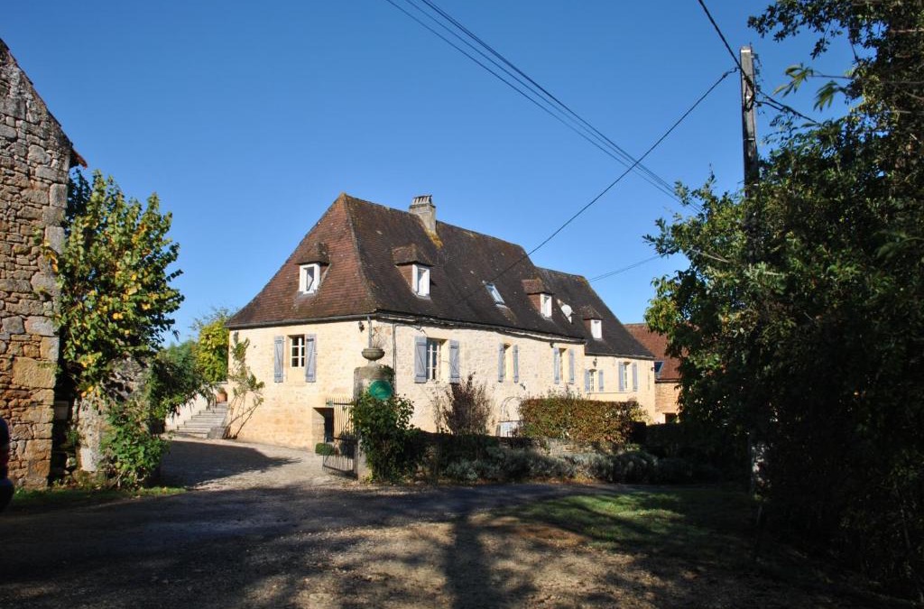 Sainte-Mondane House | Le Bonheur dans notre Pré