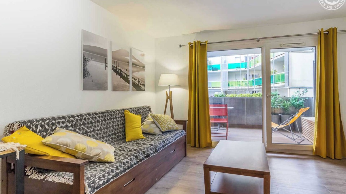 Aix-les-Bains Apartment | LE BORD DU LAC - AIX LES BAINS