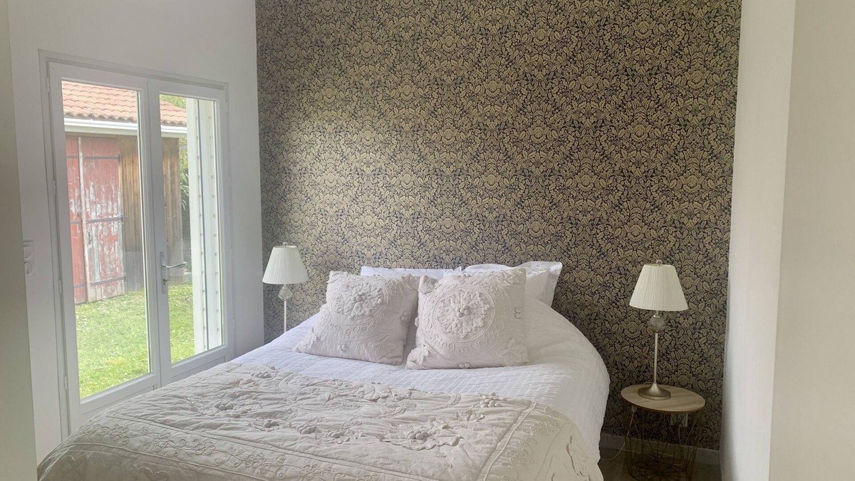 La Brede House | Le Boudoir des Graves