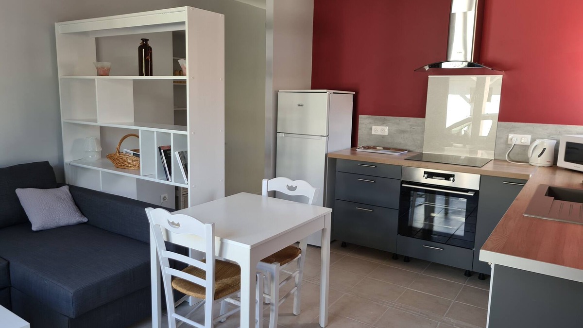 Mollans-sur-Ouveze Apartment | "LE BRIN DE LAVANDE " Small two-piece in Provencal drome