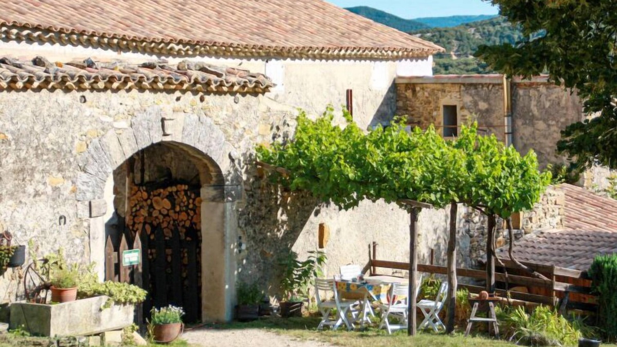 Roche-Saint-Secret House | Le Cèdre by Interhome