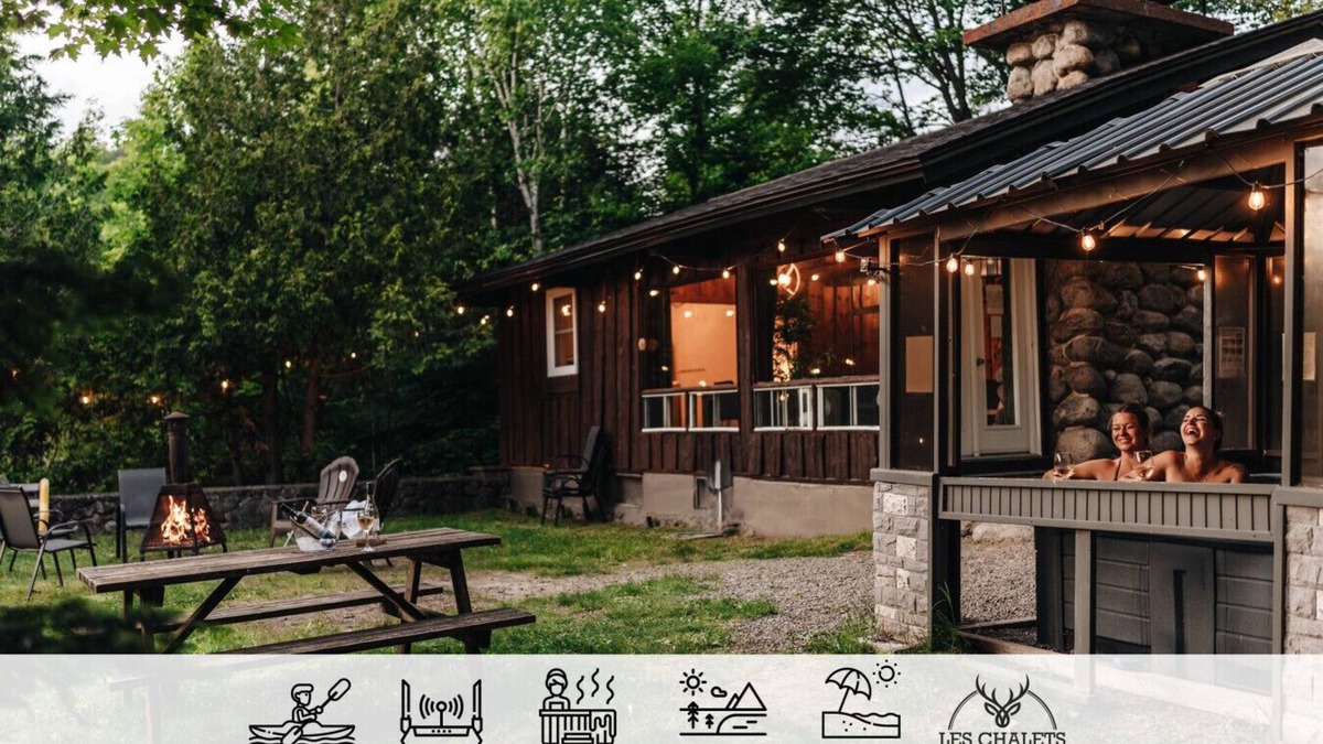Sainte-Lucie-des-Laurentides Ski Chalet | Le1605 - Spa et Plage - Les Chalets Dans le Nord