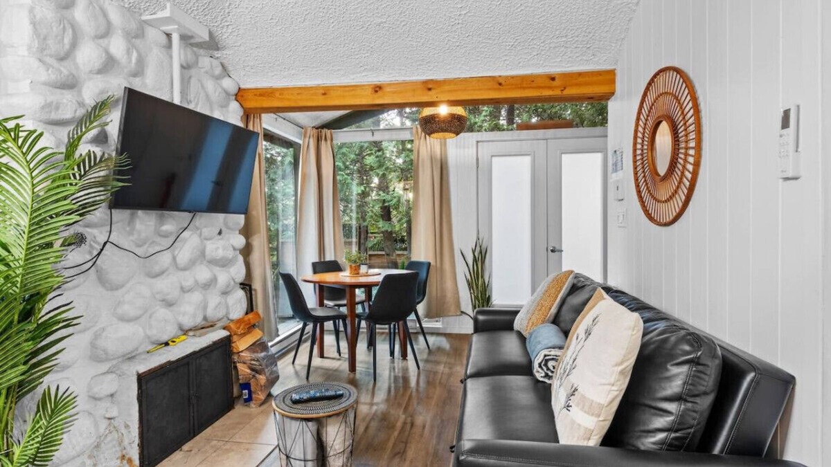 Sainte-Lucie-des-Laurentides Ski Chalet | Le1601 - Le Petit Renard - Chalet spa et plage