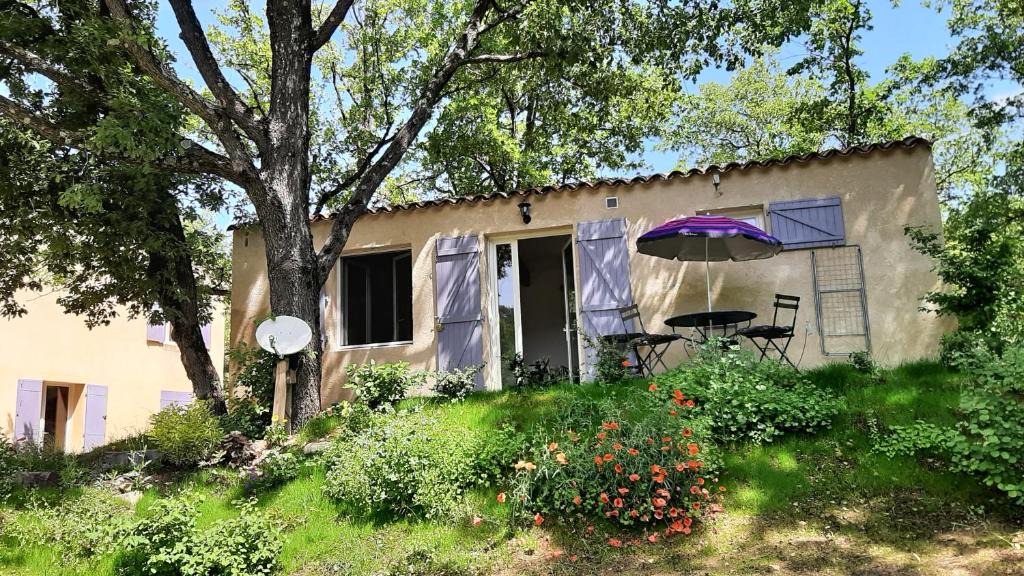 Sainte-Croix-a-Lauze House | Le Cabanon