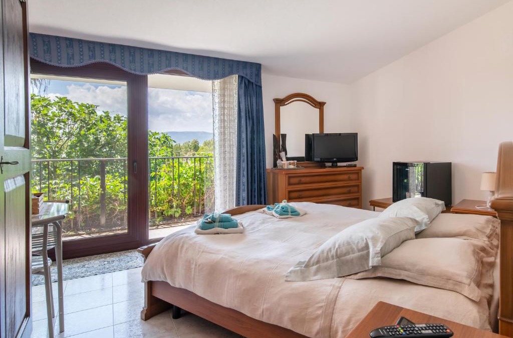 Iglesias House | Le Calle