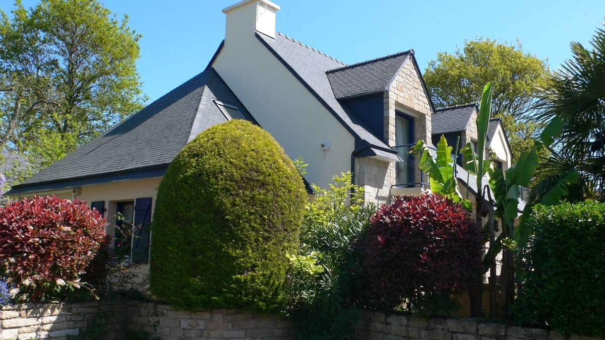 Baden Apartment | Le Camélia * Air-conditioned Gulf of Morbihan Quiet Charm Comfort Garden Wifi