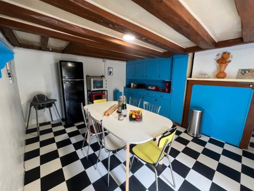 Thury House | Le Campagnard vintage Bourguignon