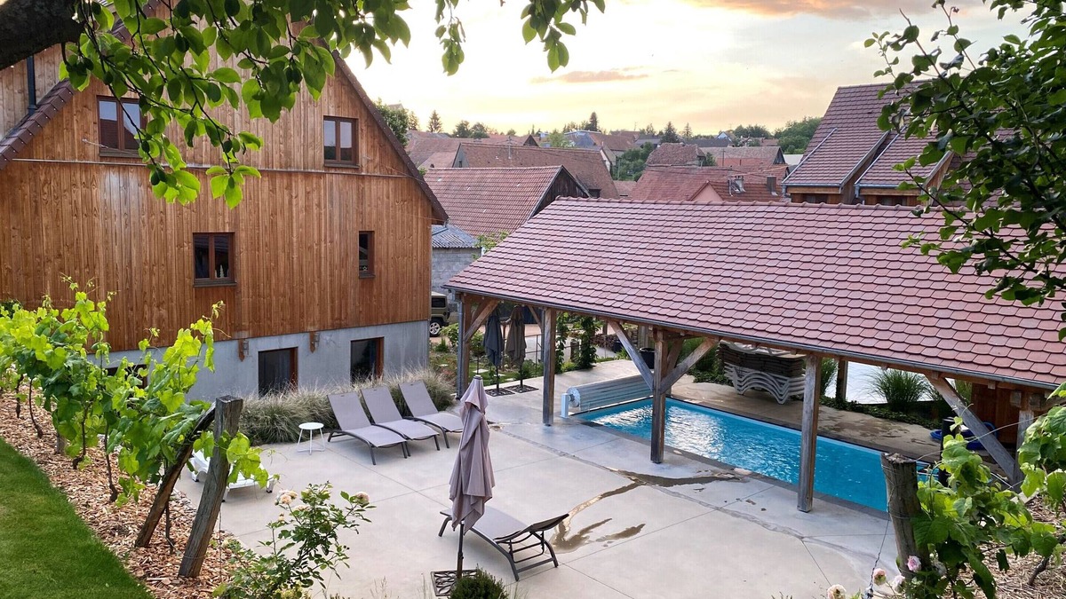 Bruebach House | "Le Carré Bas" - a 5-star holiday home