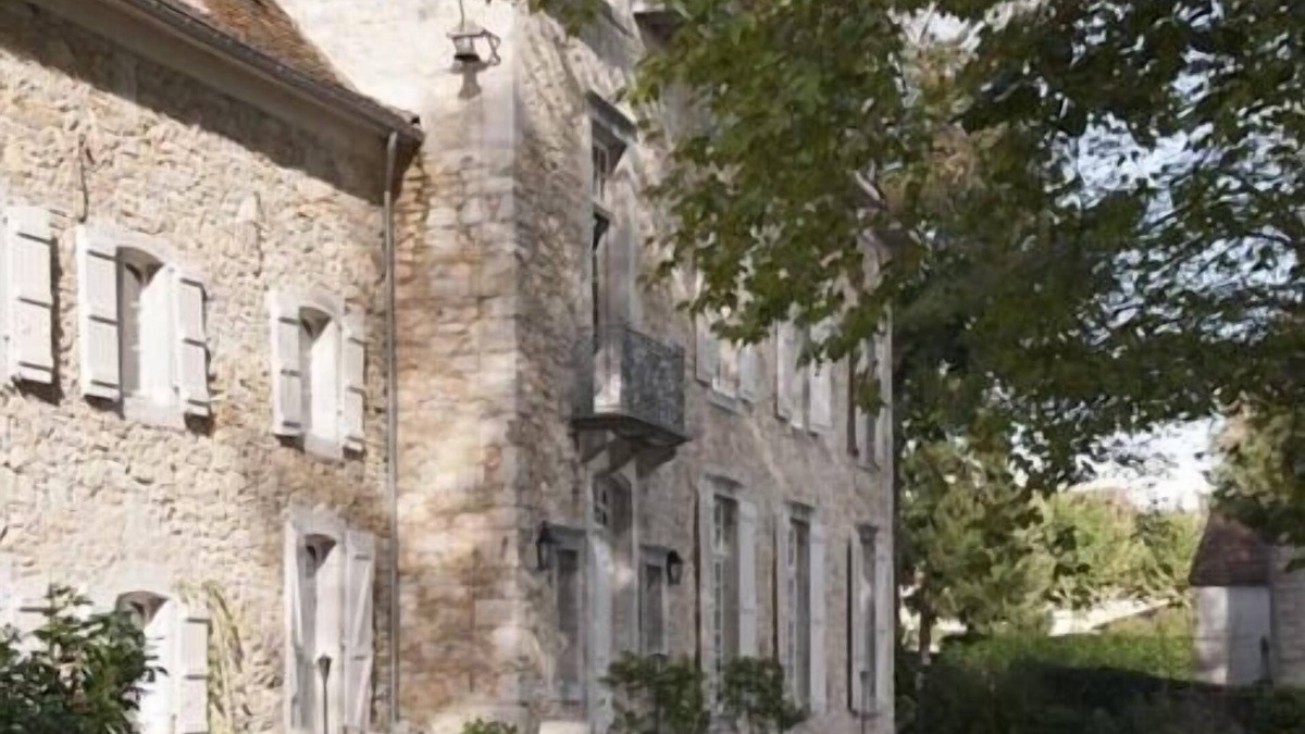 Orion House | Le Château D'orion