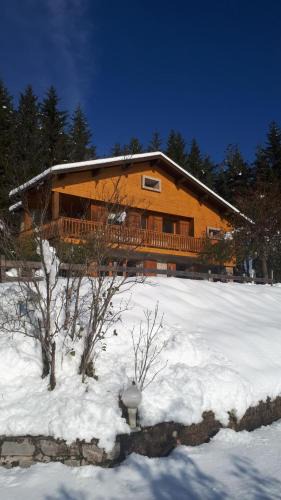 Saint-Agreve Ski Chalet | Le Chalet 07