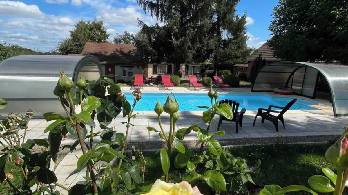 Montberthault Ski Chalet | Le Chalet de L'orée du Morvan