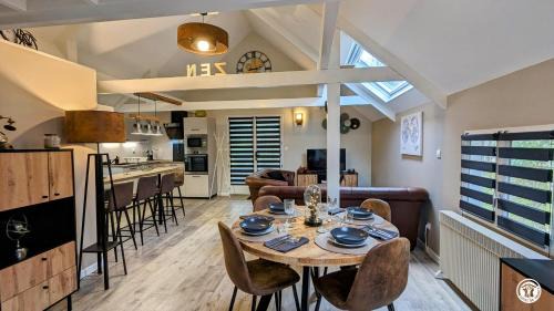 Selongey House | Le Chalet de la Combe Sainte-Anne