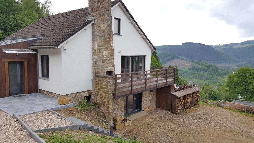 Coo House | Le Chalet de Lancre