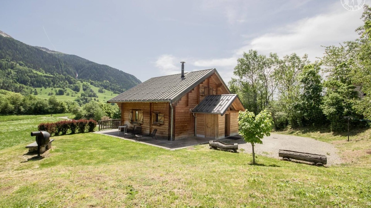 Notre-Dame-du-Pre House | LE Chalet DES Forestiers