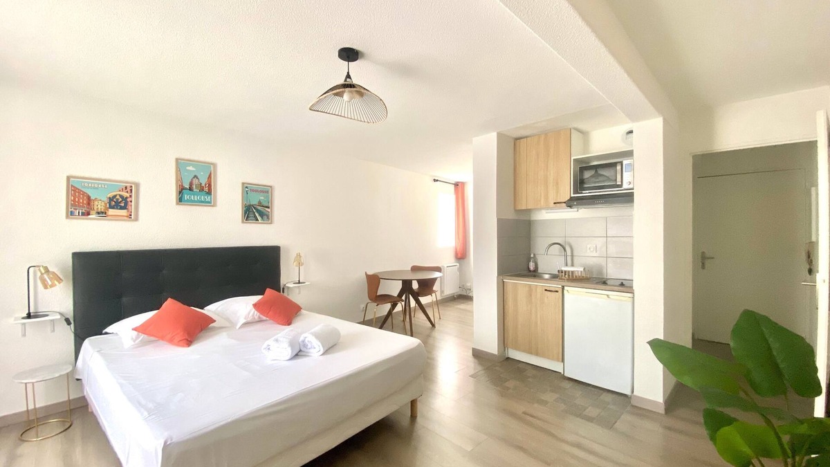 Amidonniers - Caffarelli Apartment | Le Chaleureux - Joli studio proche du Jardin Compans-Caffarelli