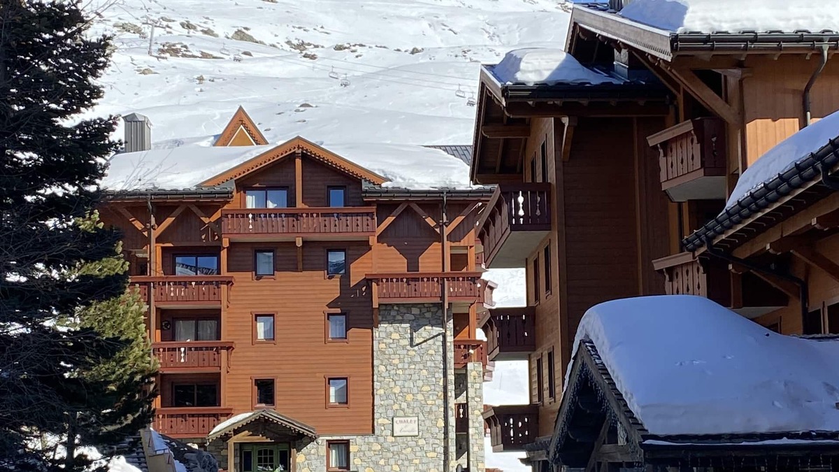 Reberty Apartment | Le Chamois des Alpages - 2 bed apartment great location on the slopes