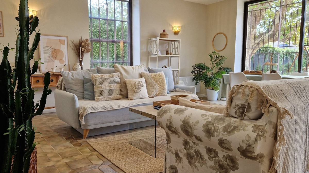 Chasse-sur-Rhone Apartment | Le Champ du Roy