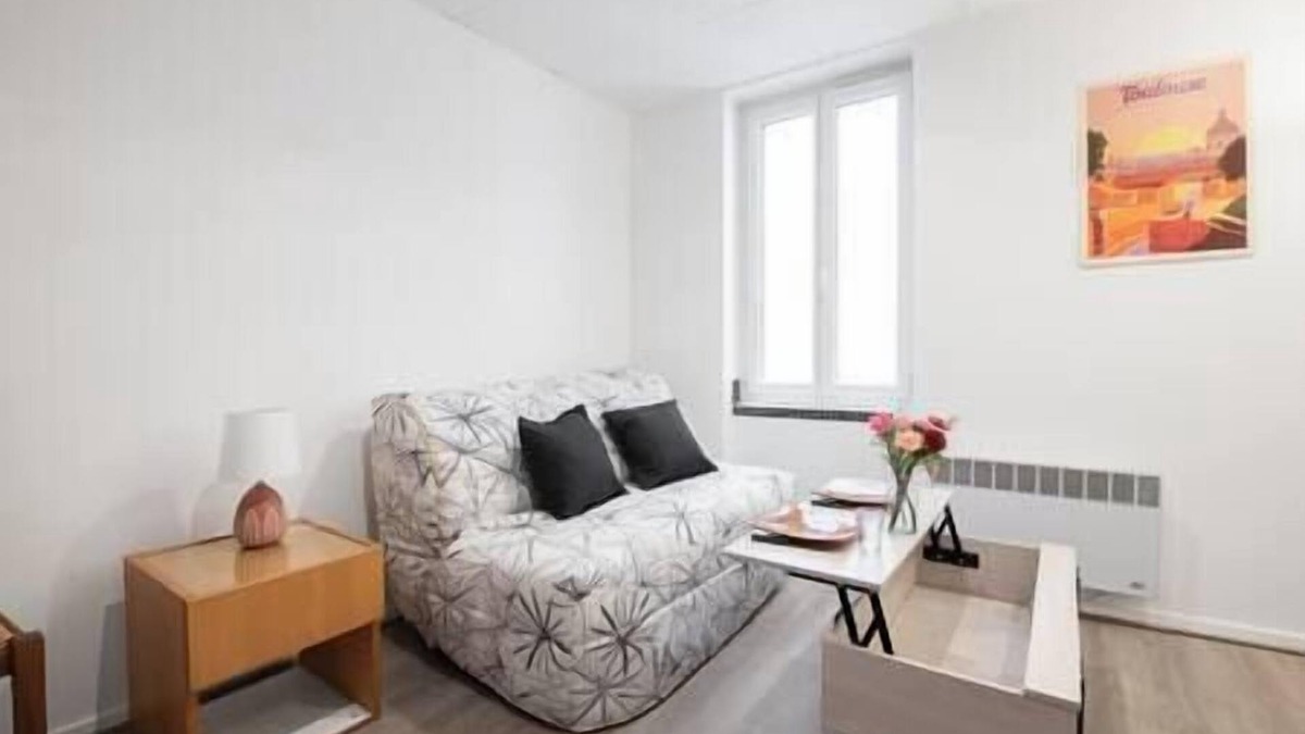 Marengo - Jolimont Apartment | Le Champs Elysées - 2 steps from the station