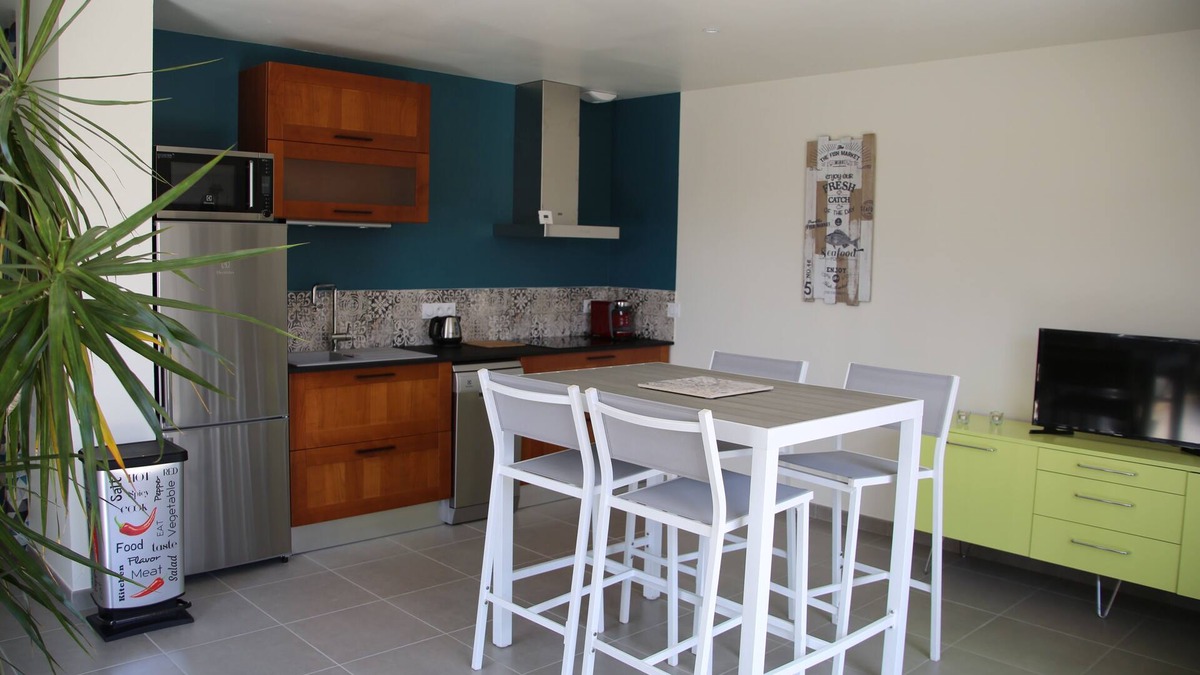 Carquefou House | Le Charme T2 near Nantes- Carquefou - Countryside and town - ideal for 2/4 people