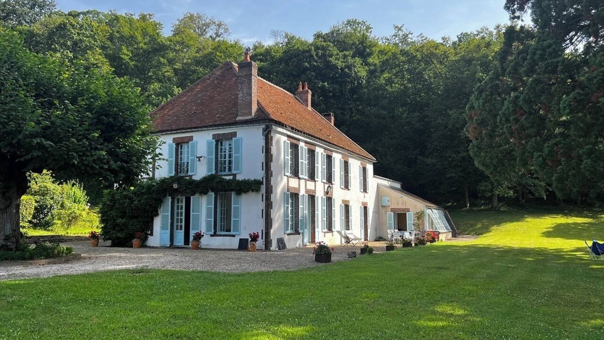 Parly House | Le Chesnoy magnificent house 17/20 pers private swimming pool, tennis court
