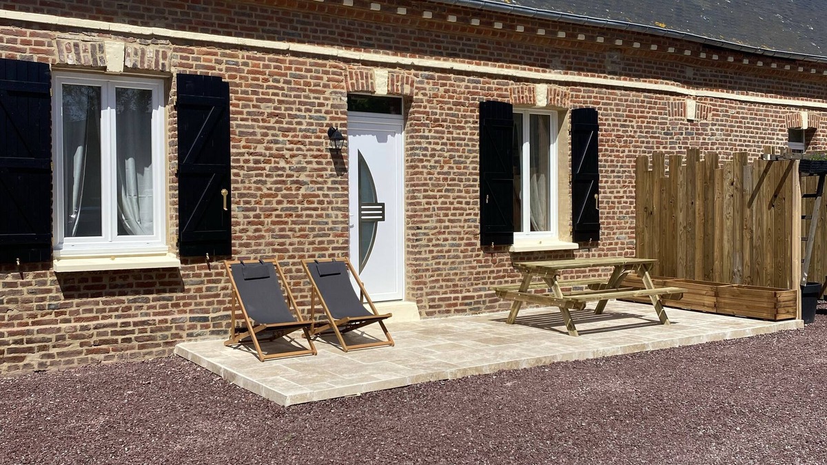 Brutelles House | Le Chevalier Gambette